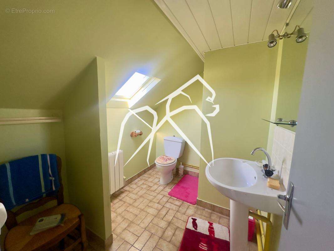 Maison à LA NEUVILLE-CHANT-D'OISEL