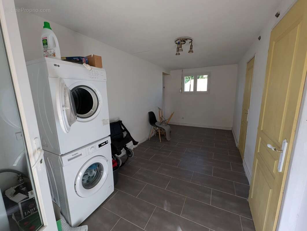 Maison à SAINT-GILLES