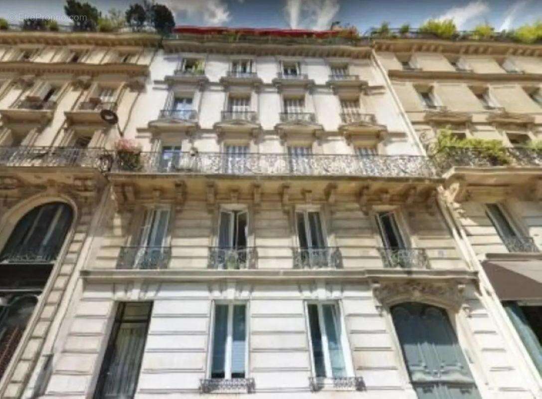 Commerce à PARIS-16E