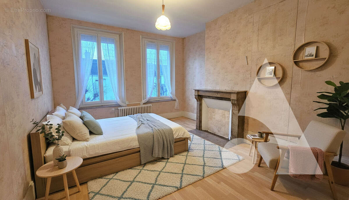 Maison à ESTREES-SAINT-DENIS