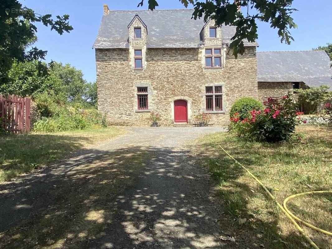 Maison à CHATEAU-GONTIER
