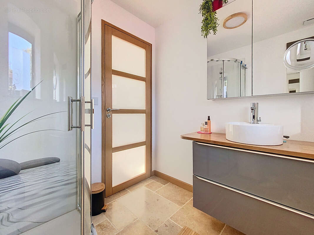 Maison à CHAMBOST-ALLIERES