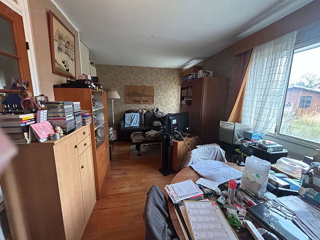 Maison à VERT-SAINT-DENIS