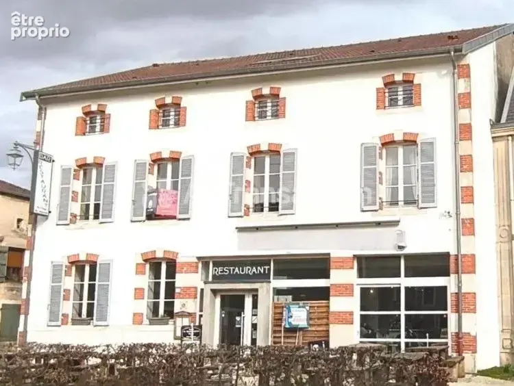 Commerce à DOMREMY-LA-PUCELLE