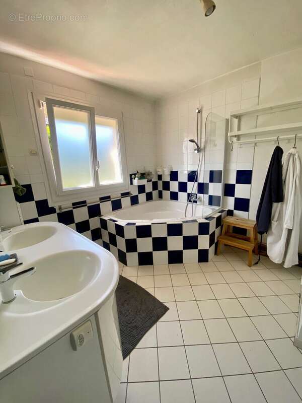 Maison à MONT-CAUVAIRE