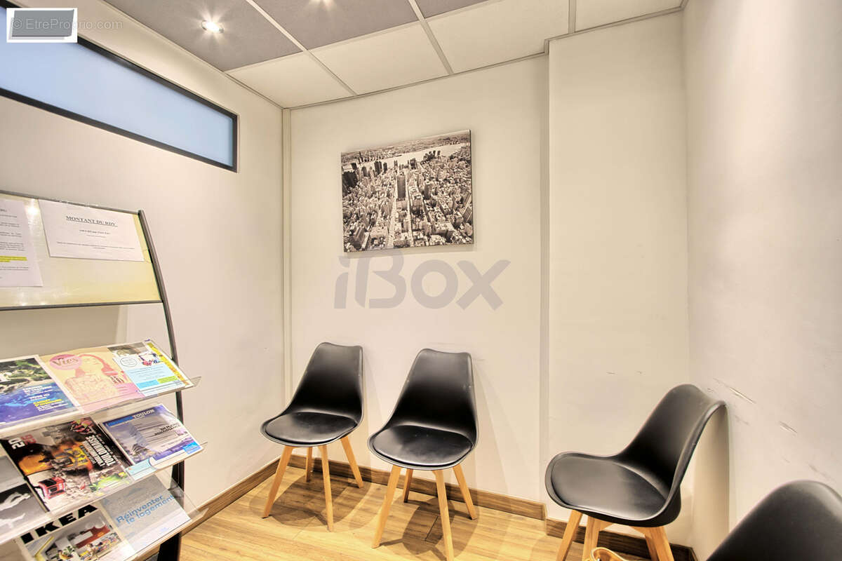 TOULON, Centre-Ville (rue Jean Jaurès) bureaux de 47m2 + cave - photo 5