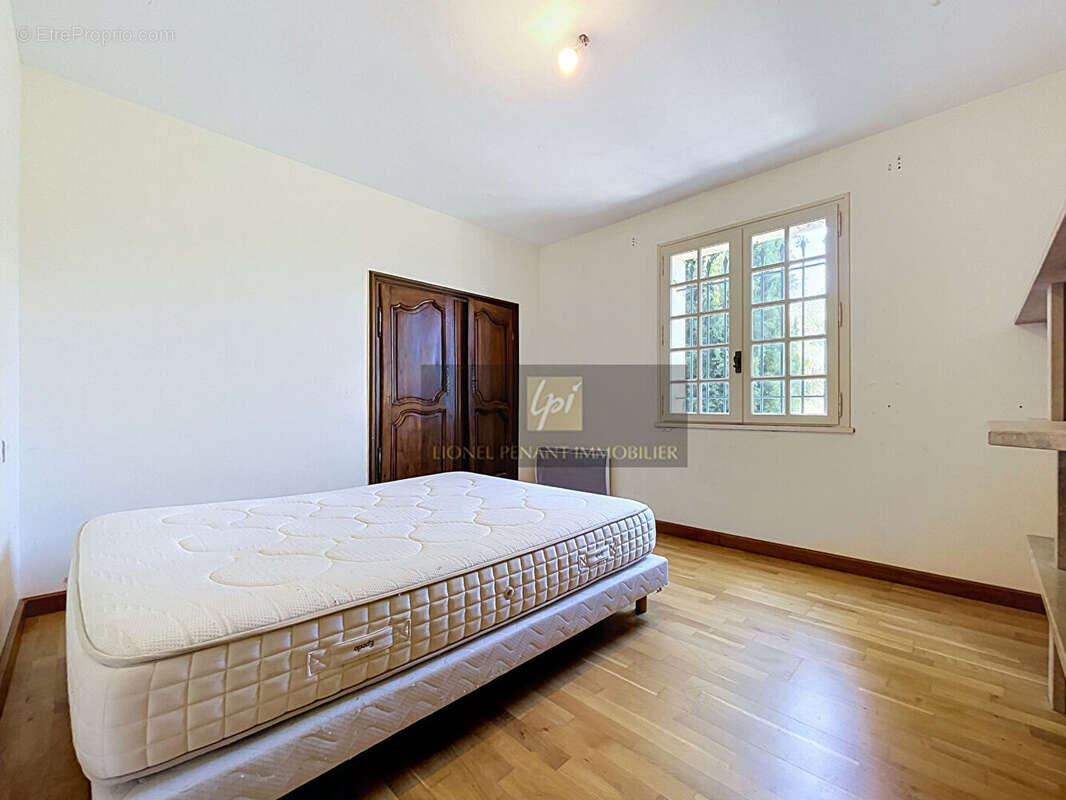 Maison carpentras  200 m2 avec piscine sur terrain de 22 444 m² - photo 12