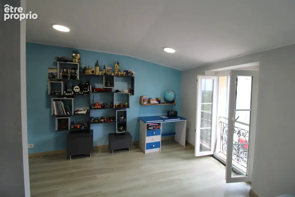 Allauch vieux village - Maison rénovée 102 m2 - 3 chambres + bureau ou dressing - photo 8