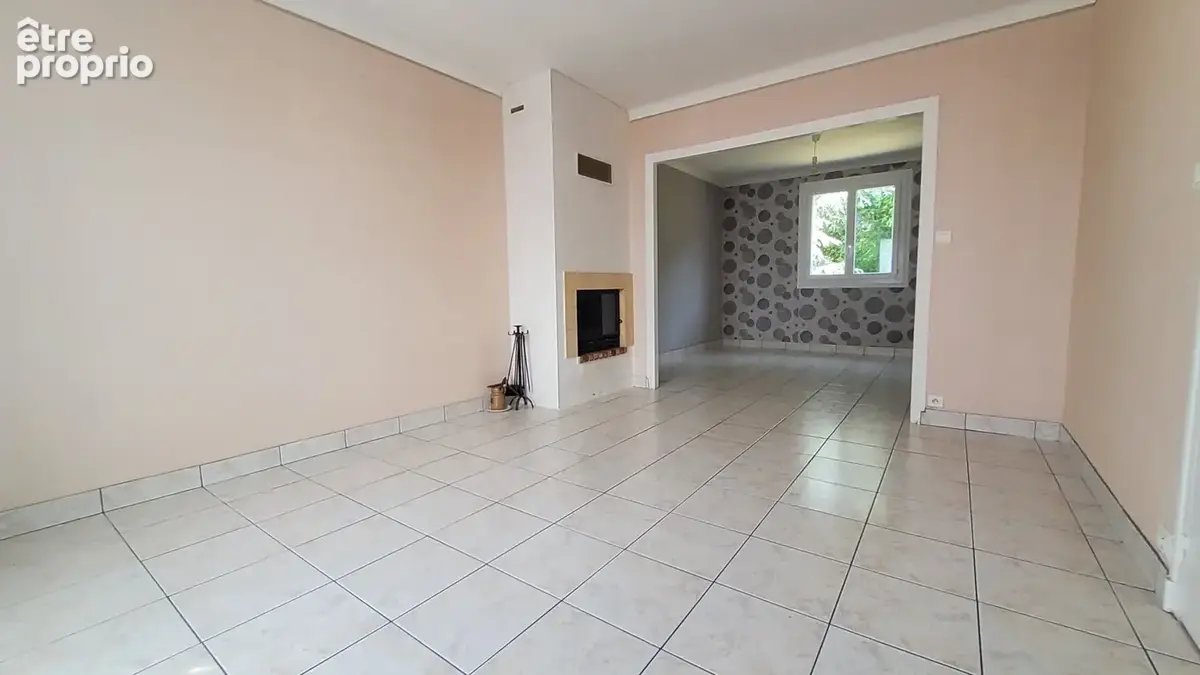 A VENDRE - Maison sur sous-sol 70m2 - 4 pièces - 2 chambres - Terrain 970m2 - Saint-Nicolas-de-Redon - photo 2