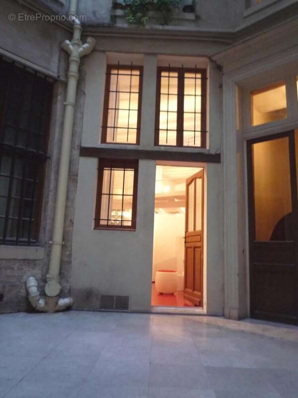 Appartement à PARIS-4E