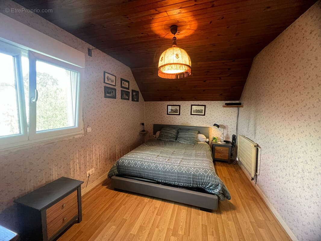 Maison à LA CHAPELLE-EN-SERVAL