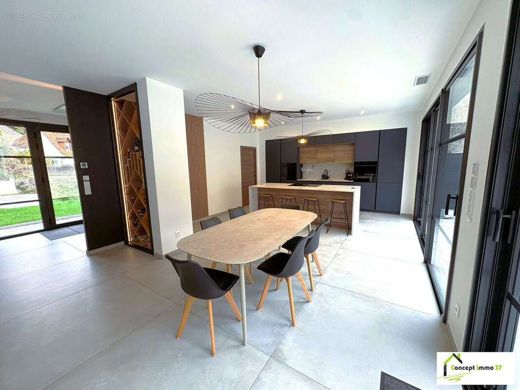 Maison à ROCHECORBON