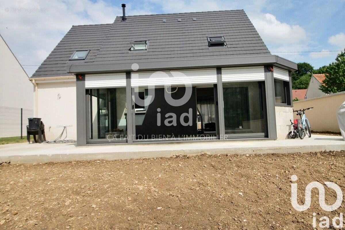 Photo 1 - Maison à COUBERT