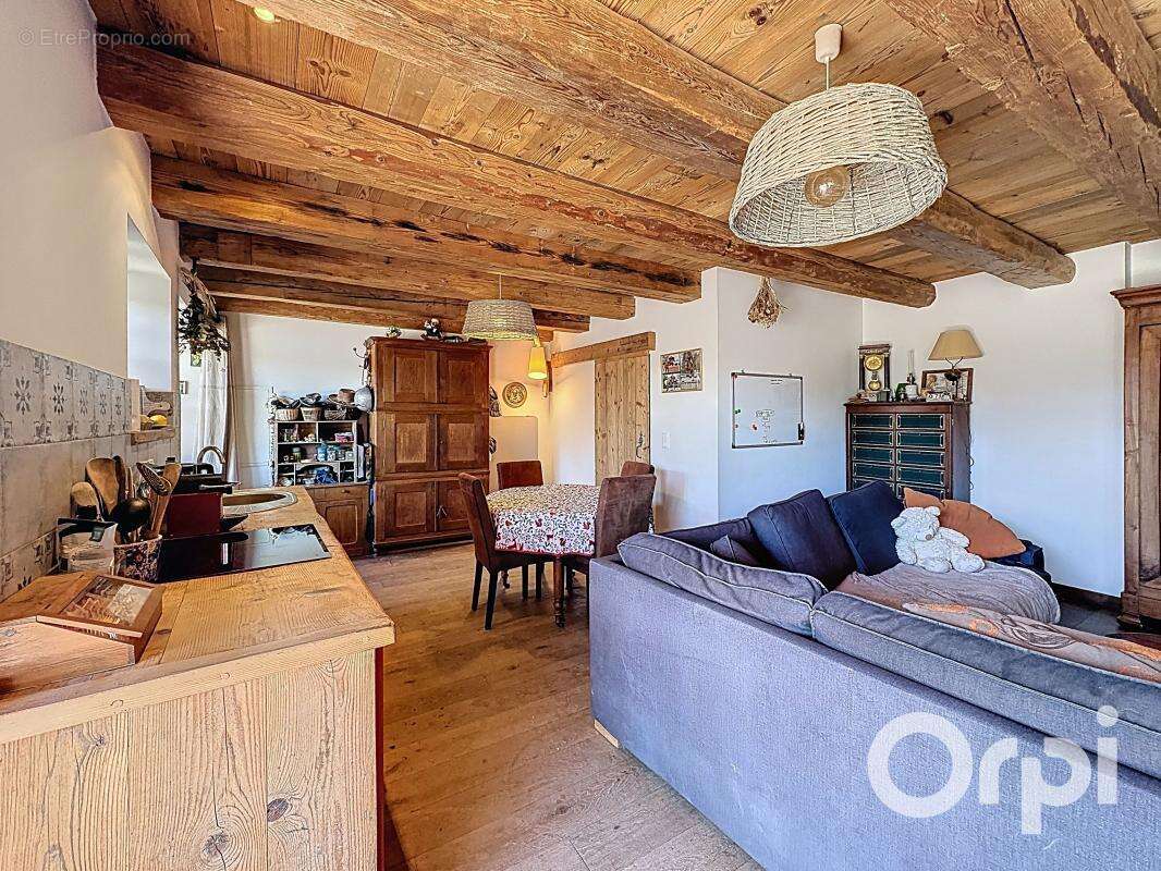 Arenthon-Propriété de caractère avec vue Mont-Blanc, espace équestre et potentiel exceptionnel - photo 25