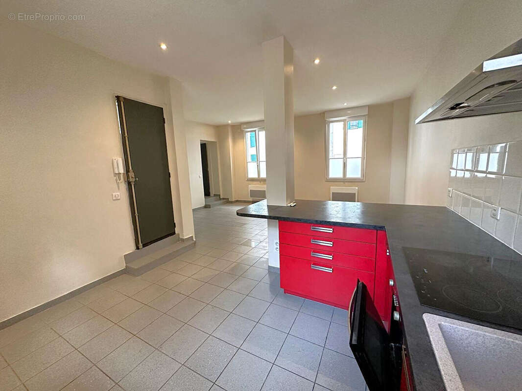 Appartement à PARIS-14E