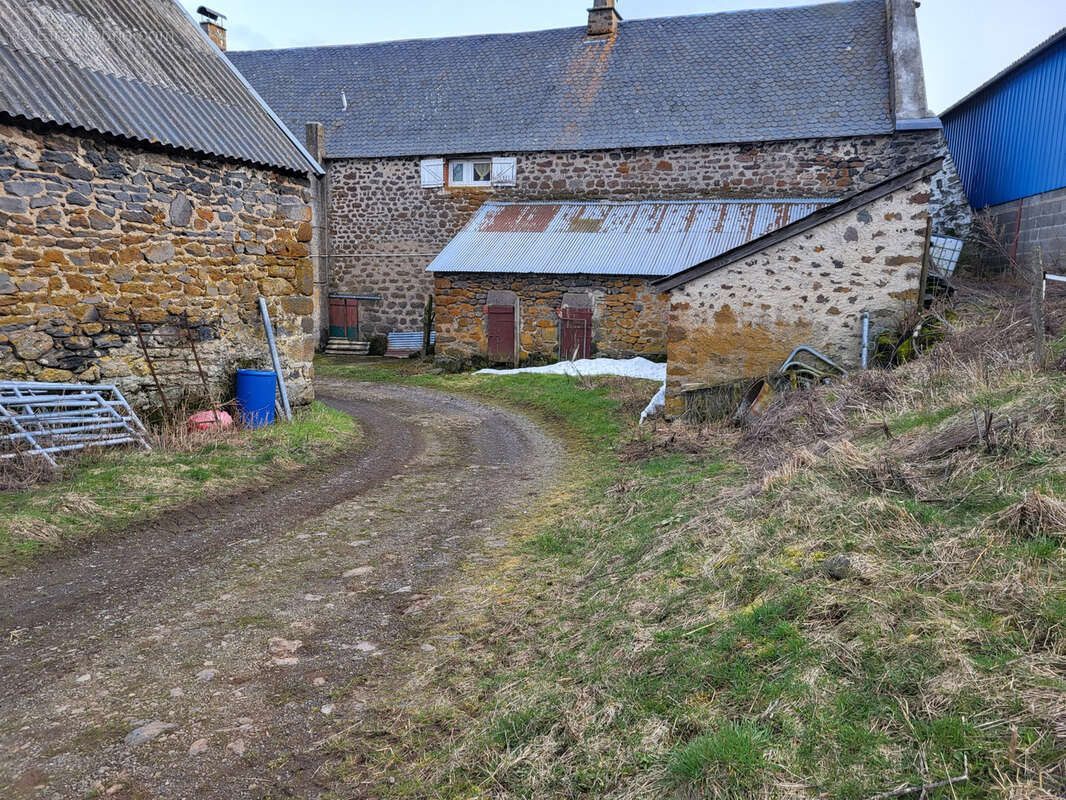 Maison à ALLANCHE