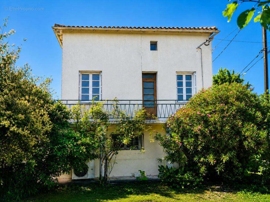 Maison à Courcôme à 5 min de la N10 - photo 9