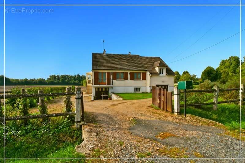 Maison à vendre 4 pièces INEUIL (18) Pavillon 95 m² – 4 pièces – Proche Lignières - photo 28