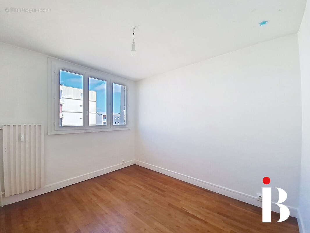 À VENDRE  Appartement T4 lumineux et au calme, secteur Beauséjour - photo 8