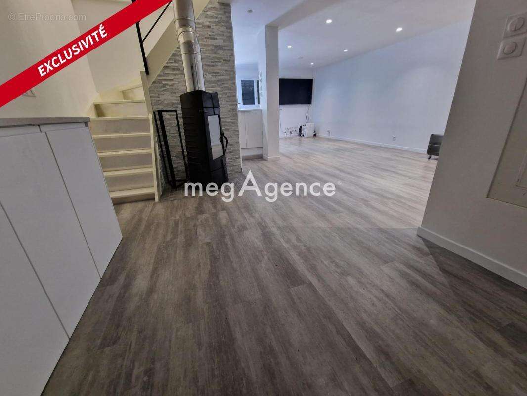 Maison à VILLENEUVE-LE-ROI