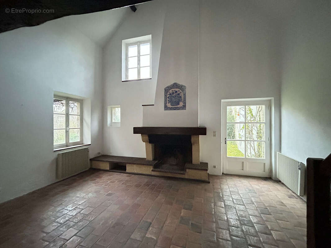 Maison à GREZ-SUR-LOING