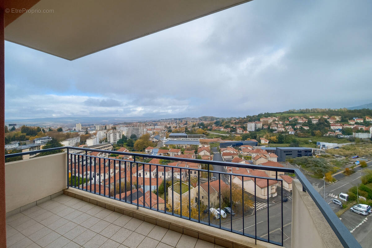 Appartement à SAINT-ETIENNE