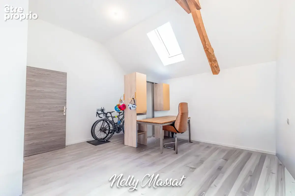 Appartement à vendre 4 pièces LA MOTTE SERVOLEX (73) - Triplex récent avec jardin et stationnement - photo 10