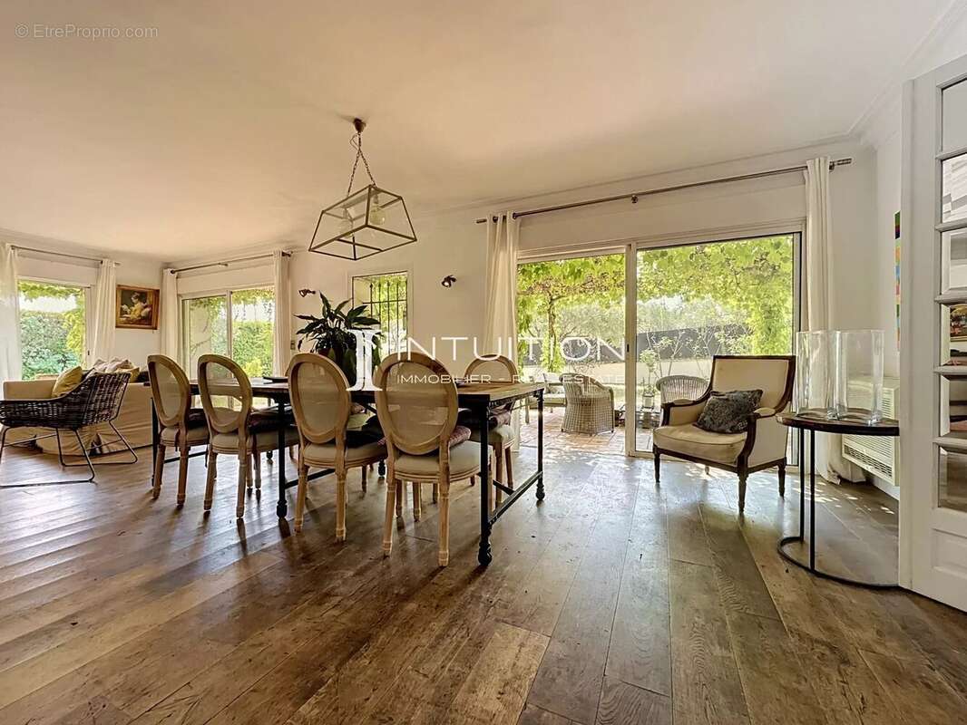 Mougins - Les Colles : Authentique villa de charme avec piscine - photo 9