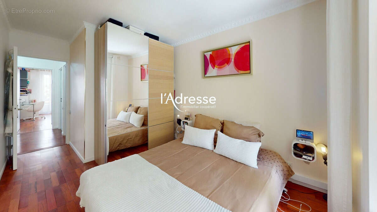Appartement 4P / 3 chambres - 92.5m² + 16m² de balcons - Métro LIBERTE - photo 8