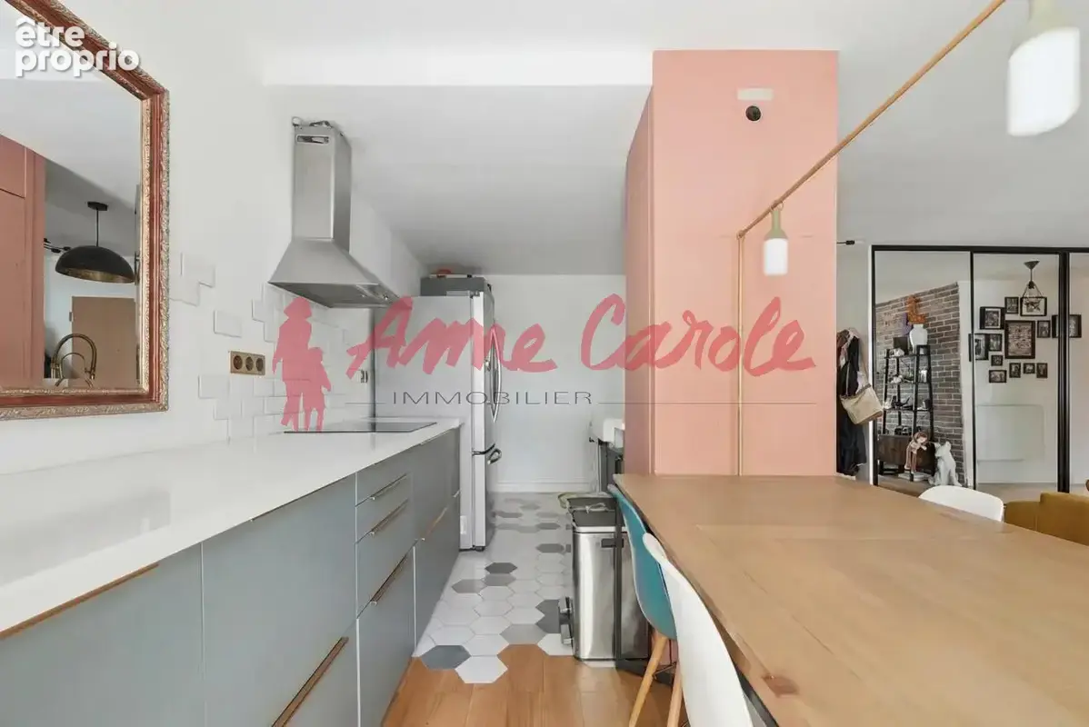 Appartement familial aux beaux volumes de 71 M2, idéalement situé ! - photo 2