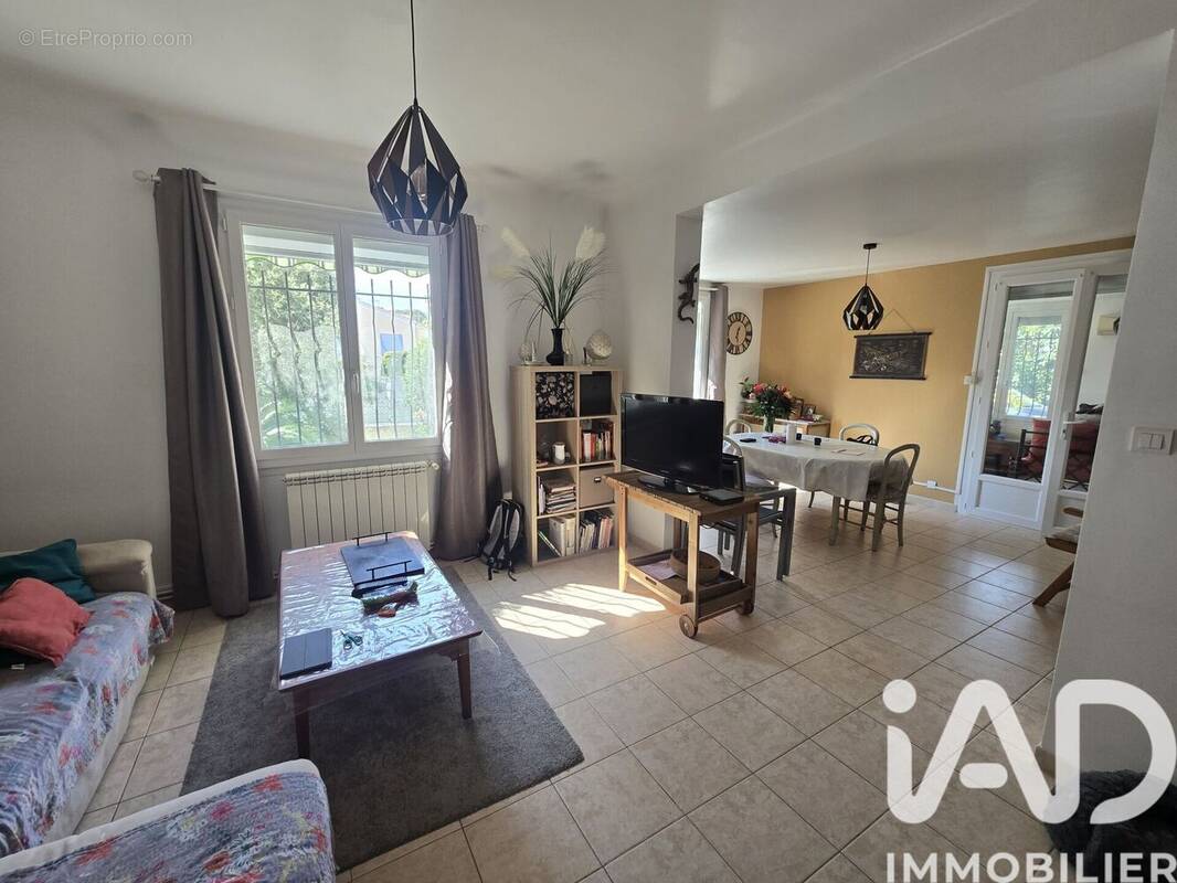 Photo 1 - Maison à SIX-FOURS-LES-PLAGES