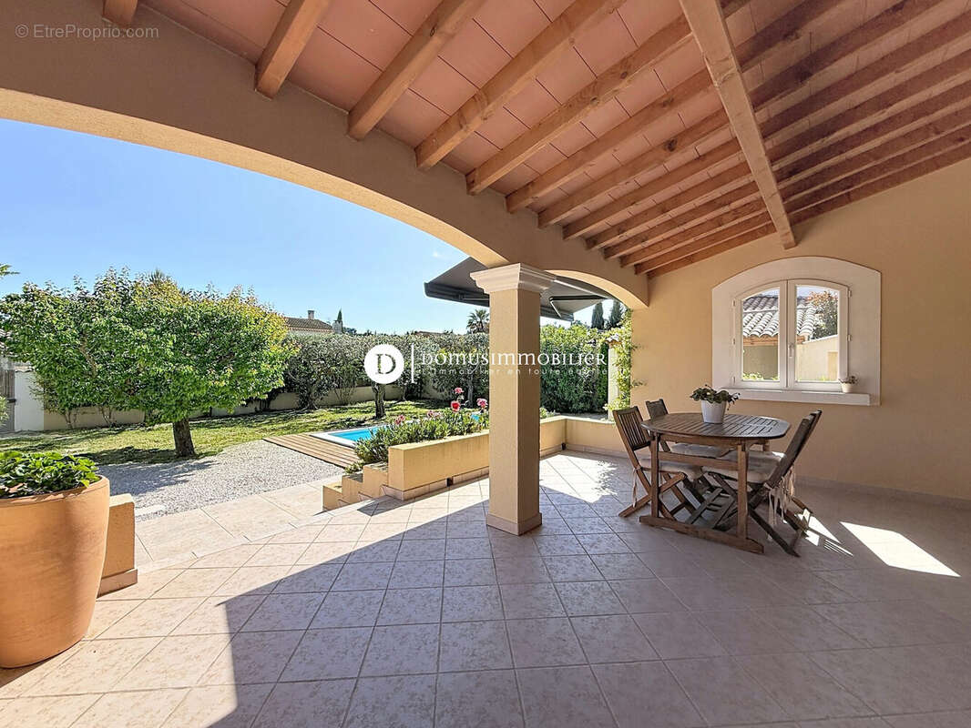 Maison à SAINT-SATURNIN-LES-AVIGNON