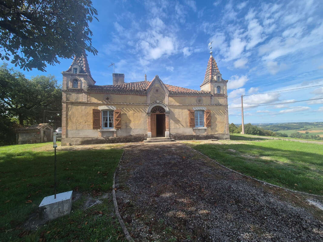 Maison à MIRABEL