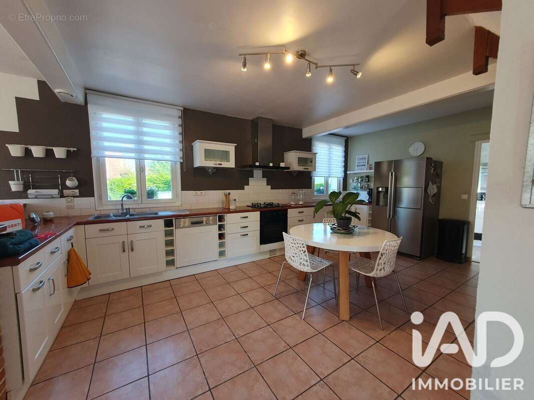 Maison 133 m² à Rainneville  - photo 3