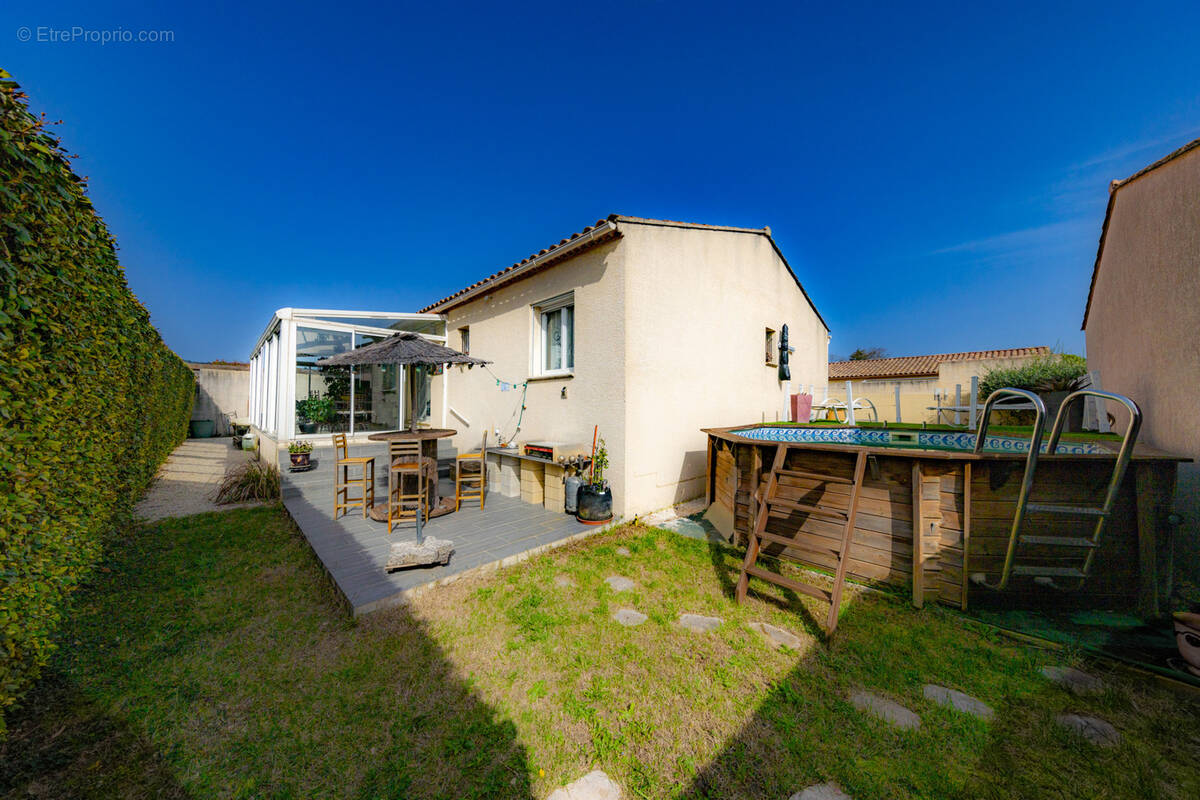 Maison à CLARENSAC