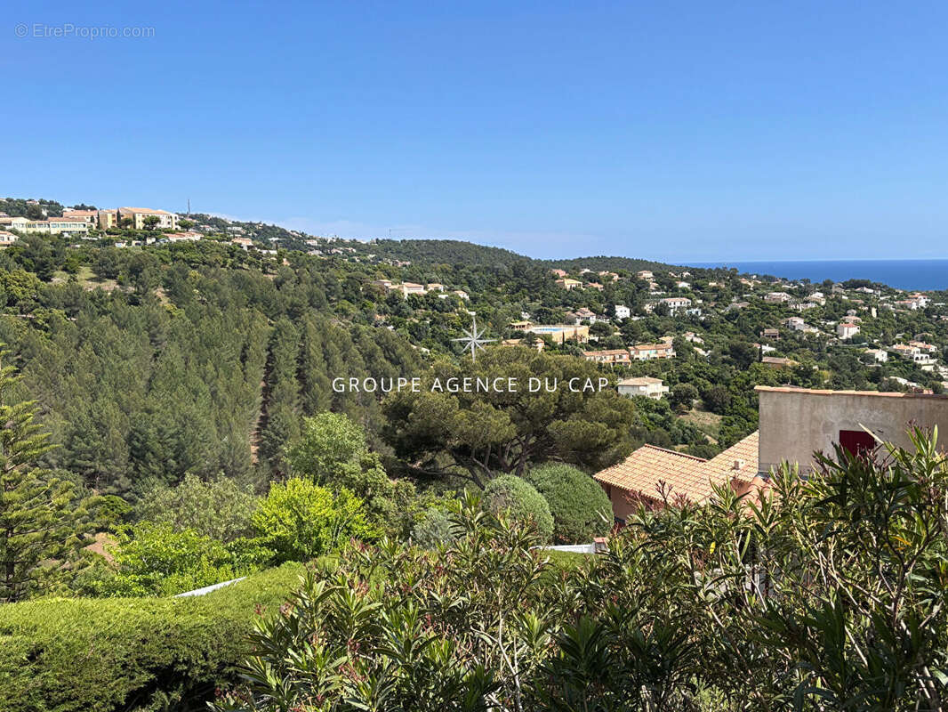 Maison à LES ISSAMBRES