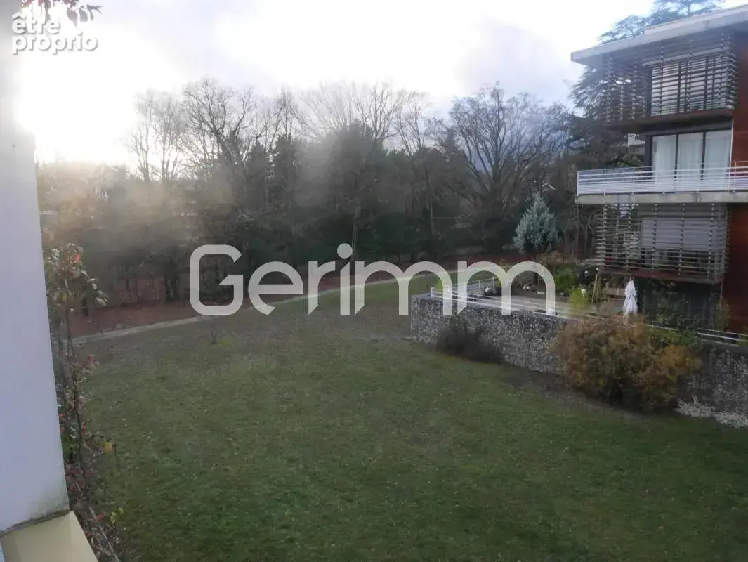 Vente - Appartement - 2 pièces + cuisine - 49 m² - 230 000 € - - photo 5