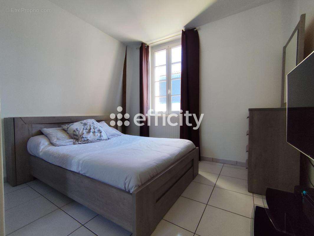 Appartement à SAINTES