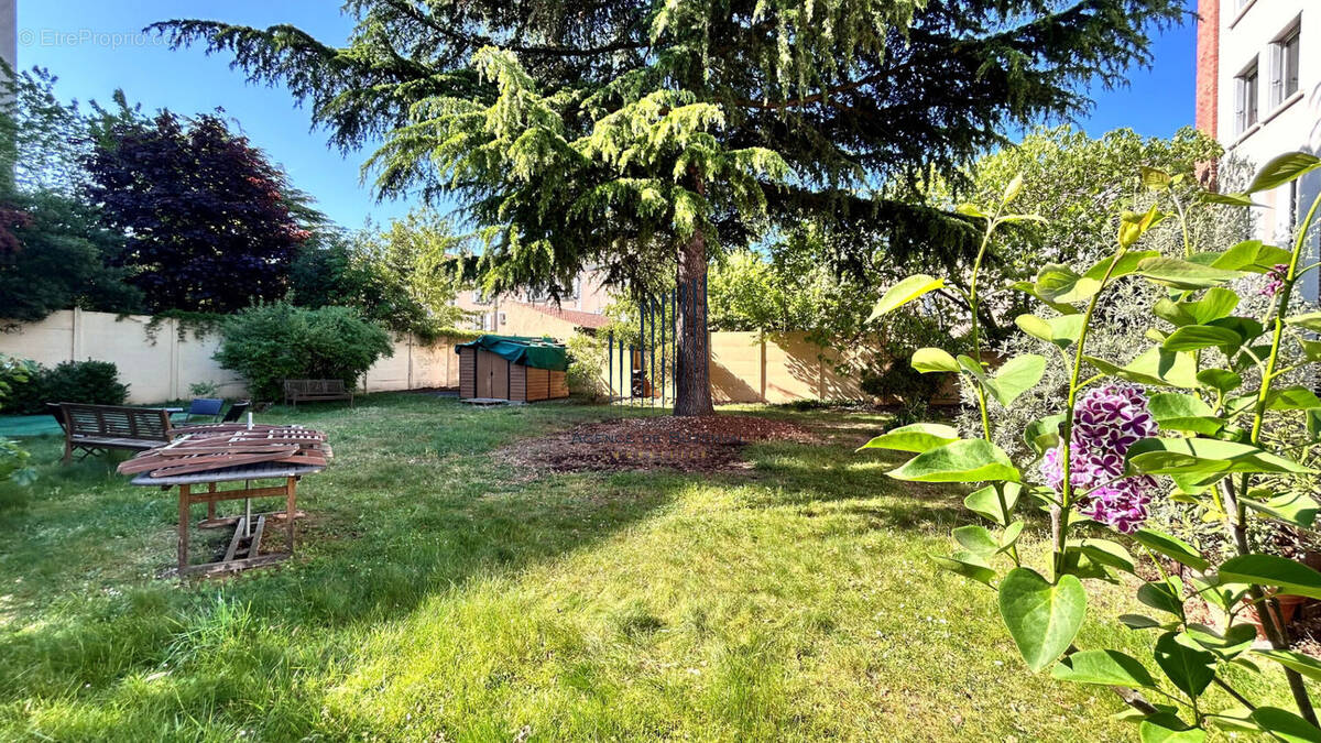Appartement à RUEIL-MALMAISON