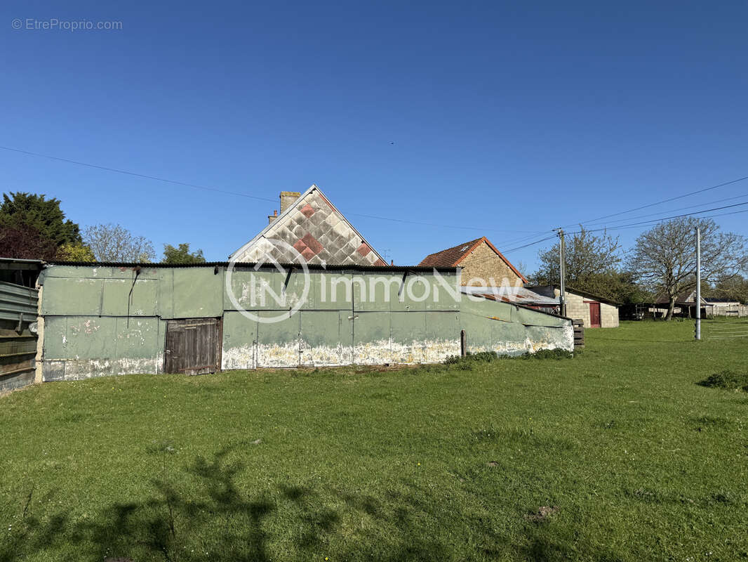 Maison à LE VAL-SAINT-PERE