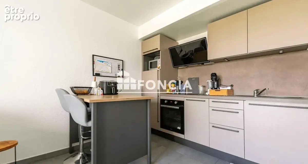 Exclusivite foncia - tres beau deux pieces - grand balcon - parking interieur - 6eme etage - photo 3