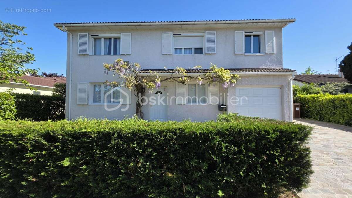 Maison à SAINT-GERMAIN-LES-CORBEIL