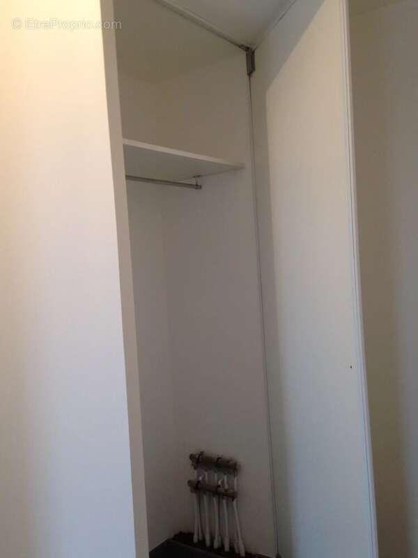 Appartement récent type 3, 55.90m², deux chambres, terrasse, deux places de parking - photo 10