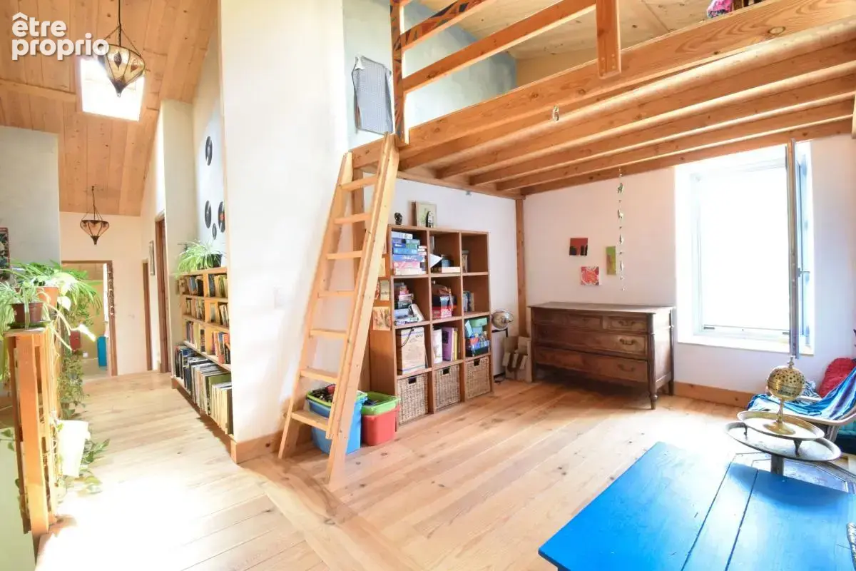 EXCLUSIVITE / Très belle maison avec dépendances et terrain / 63160 Glaine Montaigut - photo 22