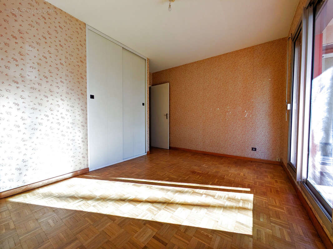 Appartement à PONT-SAINT-ESPRIT