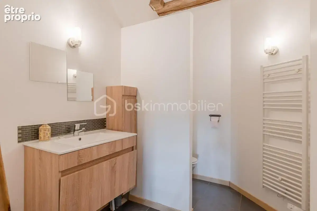 Demeure de caractère en bord de rivière d'Ain – 300 m² habitables – Piscine- IDEAL GRANDE FAMILLE - photo 24