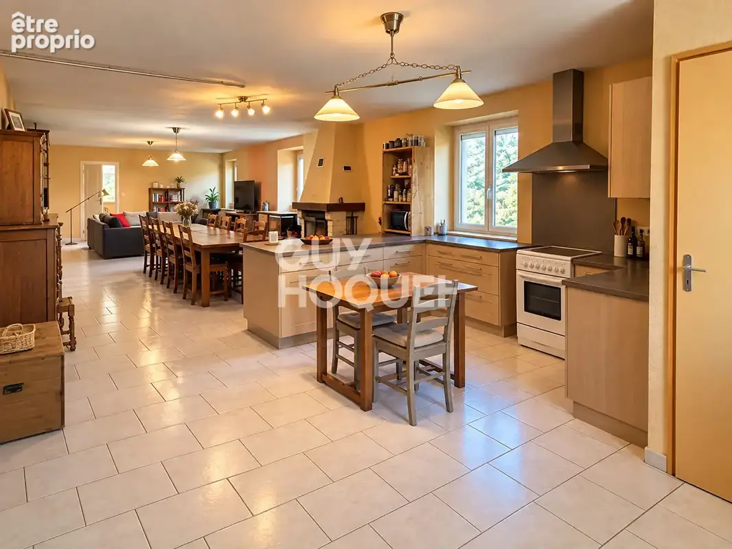 Appartement Evans 5 chambres, 188.09 m2, jardin, garage - photo 1