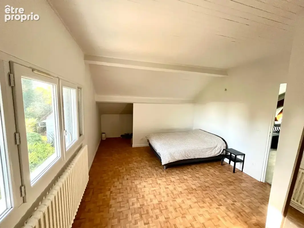 SAINT-LEU-LA-FORÊT, maison individuelle de 157 m² sur sous-sol total, sur un terrain de 563 m². - photo 9