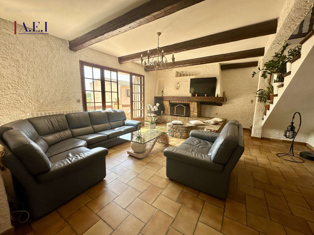 Maison à OLLIOULES