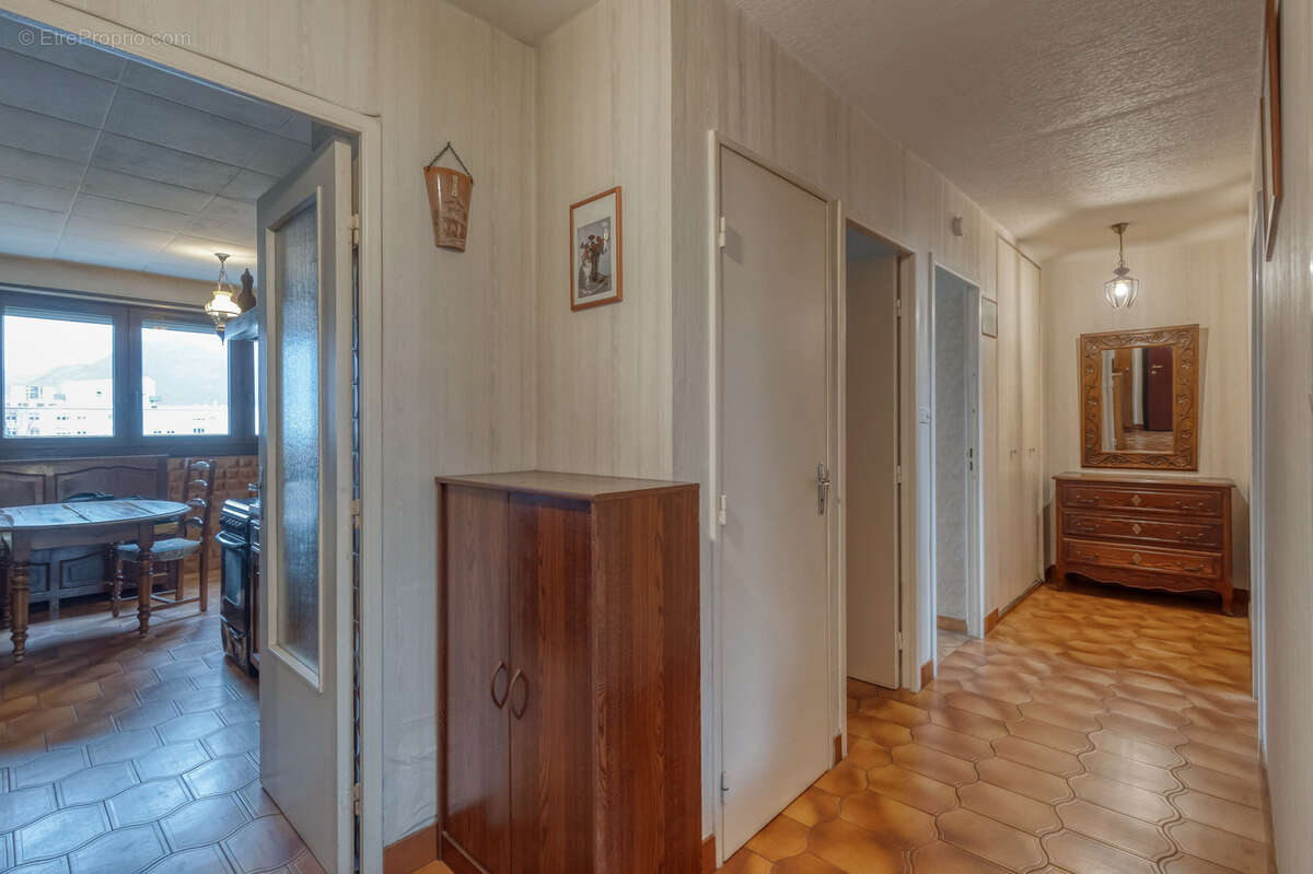 Appartement à ECHIROLLES